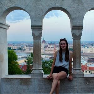 Meet your Posher, Annie